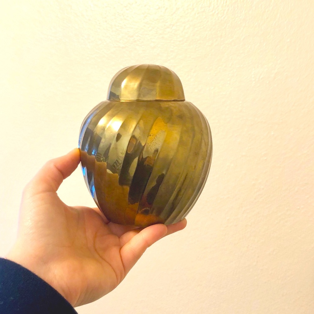 VTG Medium Swirled Lidded Brass Jar
